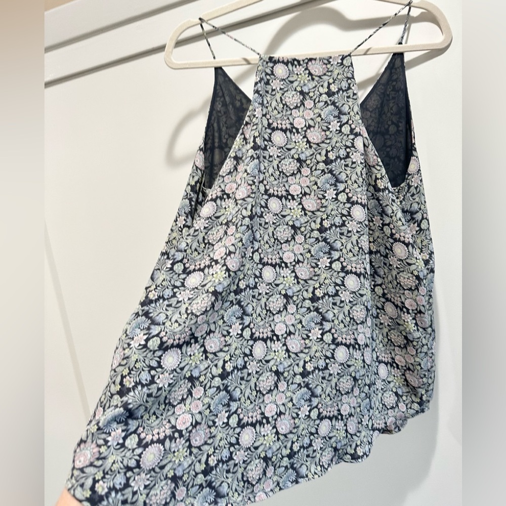 Loft - floral Spaghetti Strap fully lined blousy halter top - Picture 2 of 9